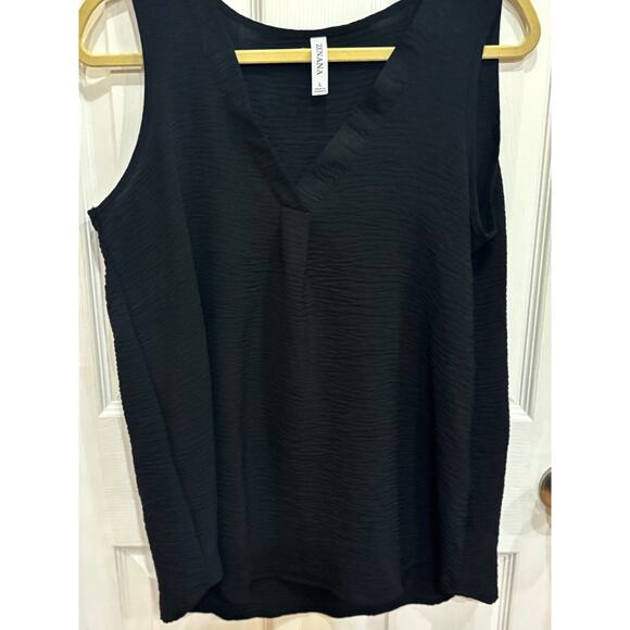 Elevated Zenana Size Large Sleeveless Blouse - Picture 1 of 4